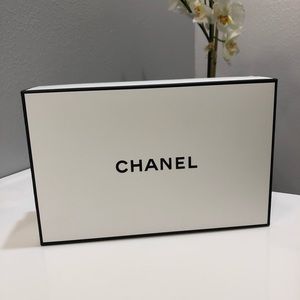 Chanel box